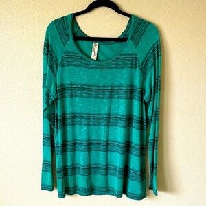 Aventura Scoop Neck Lightweight Long Sleeve Top XL Stripe Beachy Shirt Coverup